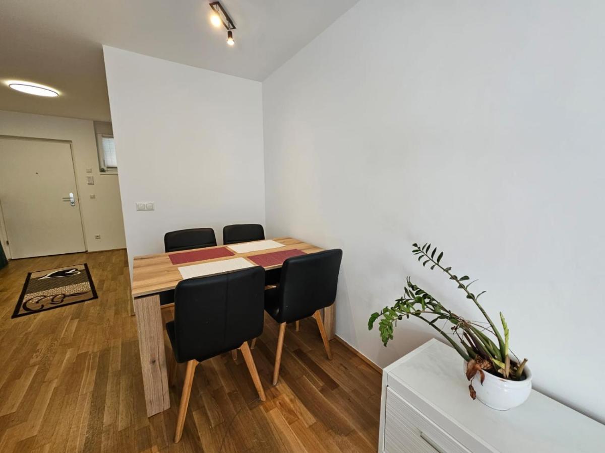 Stylish Apartment In Innsbruck + 1 Parking Spot Eksteriør bilde