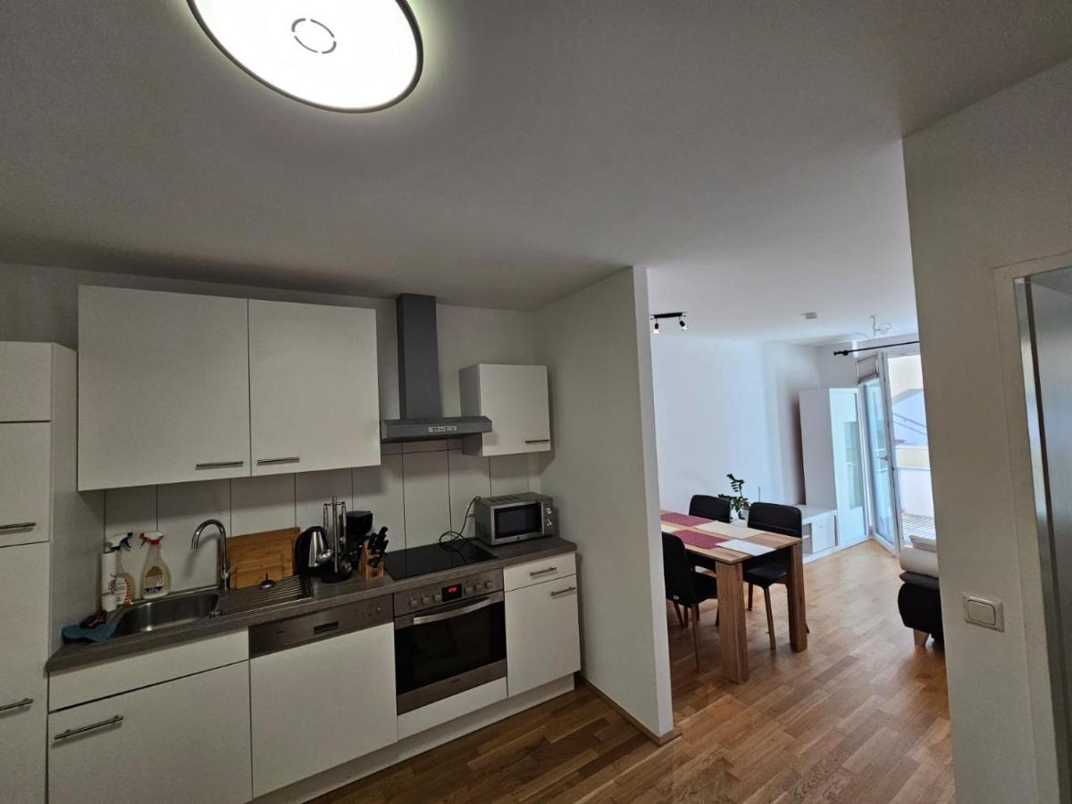 Stylish Apartment In Innsbruck + 1 Parking Spot Eksteriør bilde